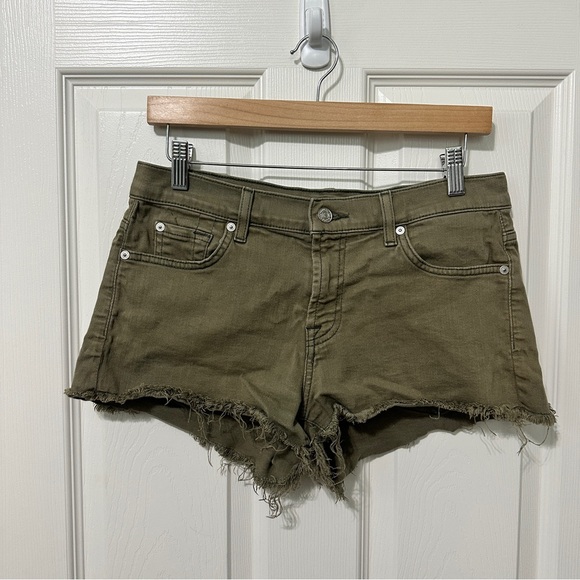 7 For All Mankind Olive Green Frayed Hem Women Shorts - Picture 1 of 6